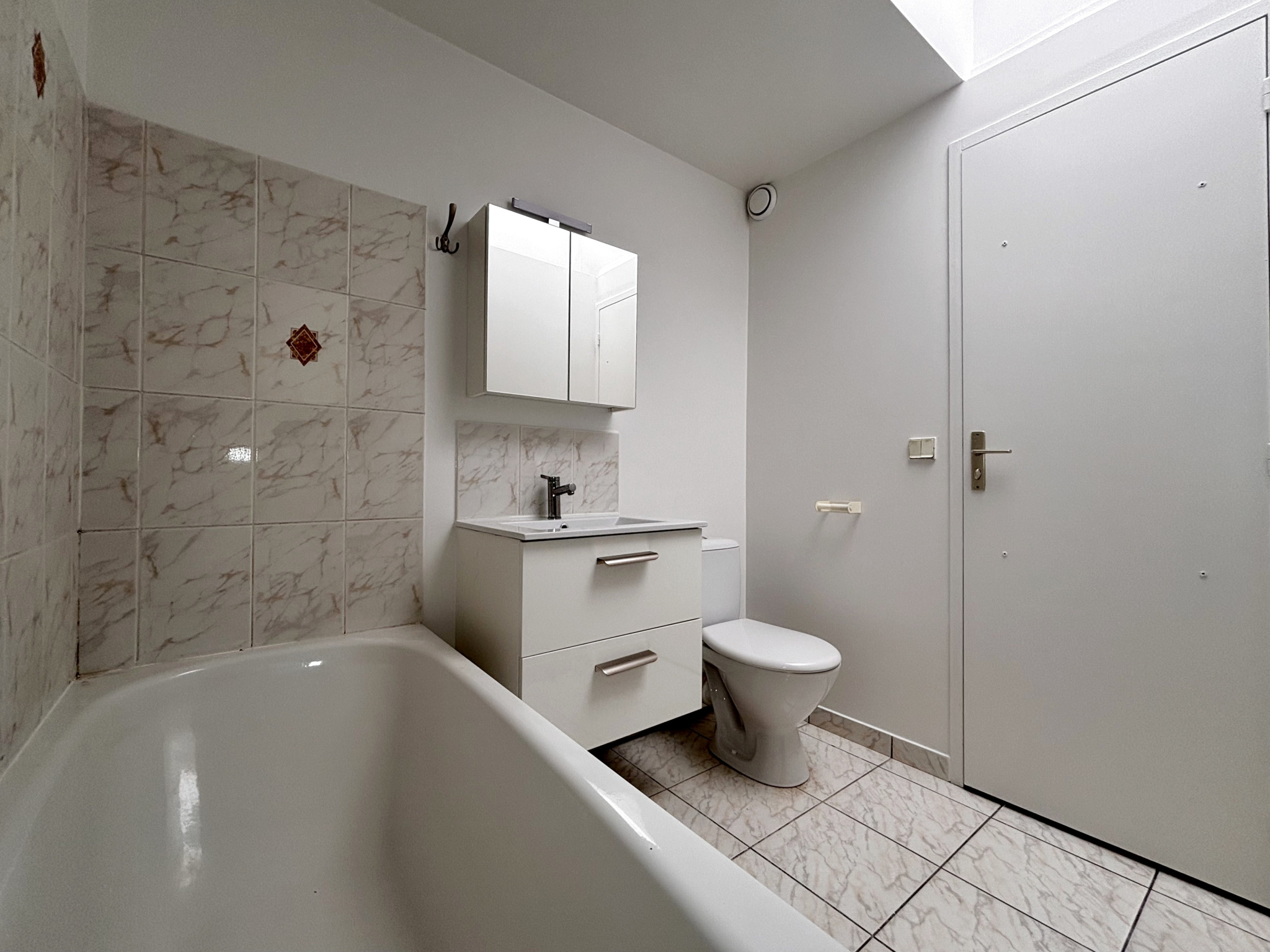 Studio Nanterre, limite Rueil