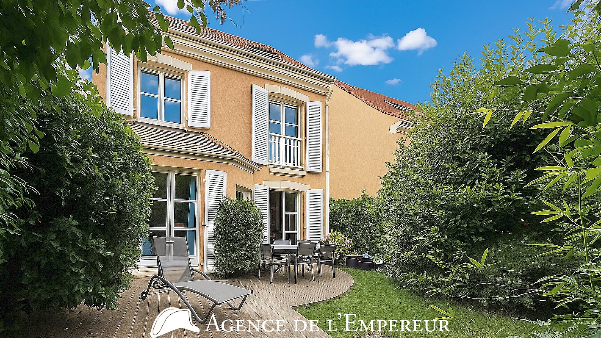 Maison de 150 m2 avec jardin, située dans le recherché domaine de l’Impératrice à Rueil-Malmaison