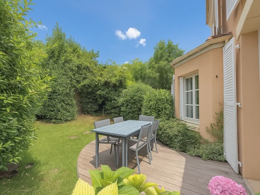 Maison de 150 m2 avec jardin, située dans le recherché domaine de l’Impératrice à Rueil-Malmaison