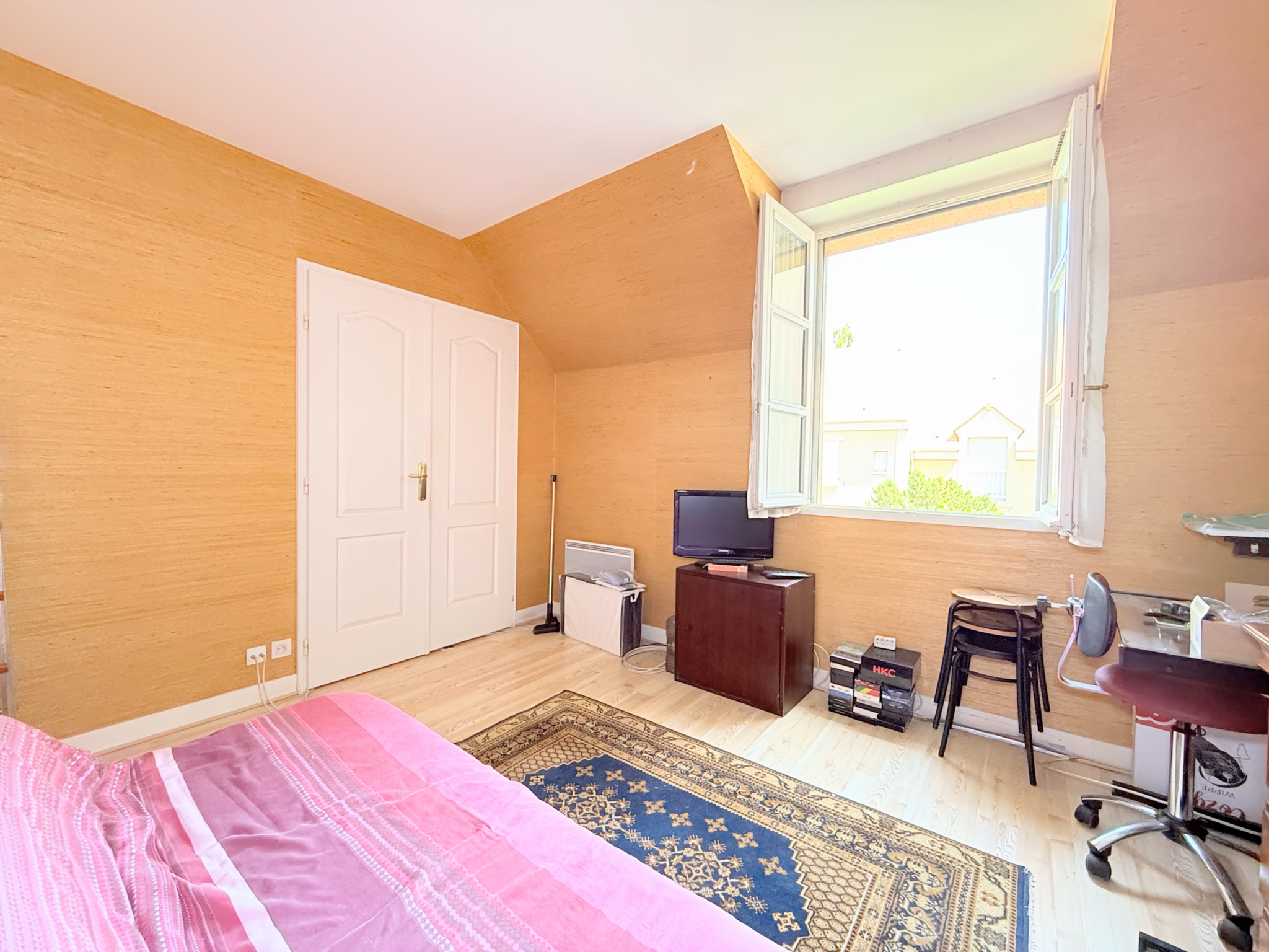 Maison 190 m2 avec jardin Sud/Ouest dans le domaine recherché de l'Impératrice, Rueil-Malmaison