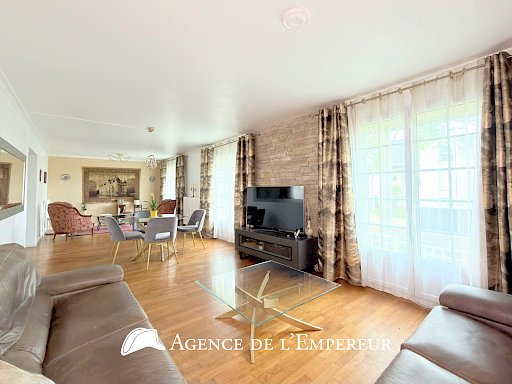 Maison familiale non mitoyenne de 140 m2 habitables, 4 chambres,