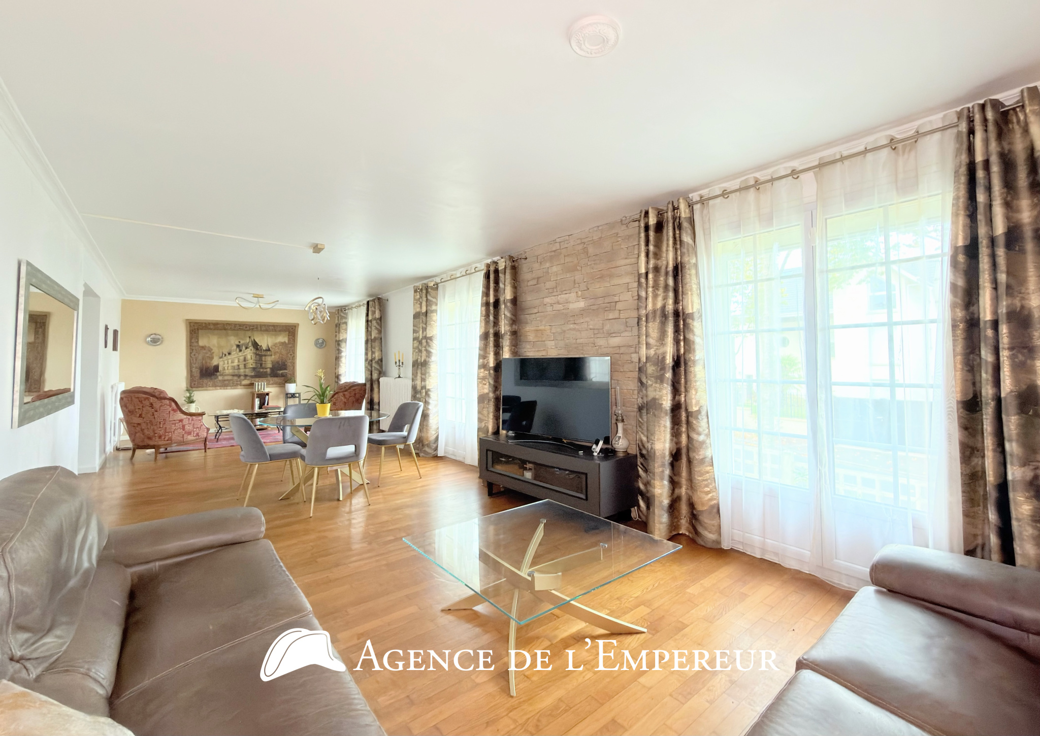Maison familiale non mitoyenne de 140 m2 habitables, 4 chambres,