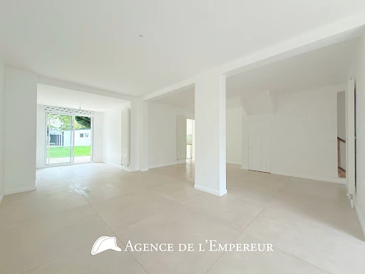 Maison familiale 5 chambres - jardin - garages - Rueil Malmaison