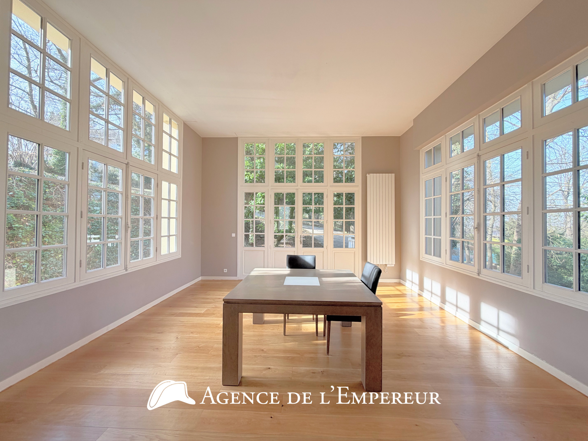 Demeure dans le Parc de la Malmaison, parcelle de 3 000 m2