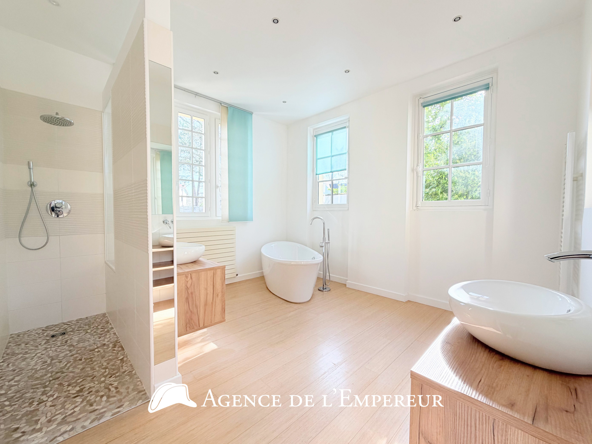 Demeure dans le Parc de la Malmaison, parcelle de 3 000 m2