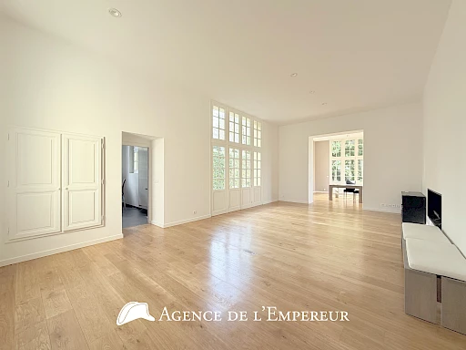 Demeure dans le Parc de la Malmaison, parcelle de 3 000 m2