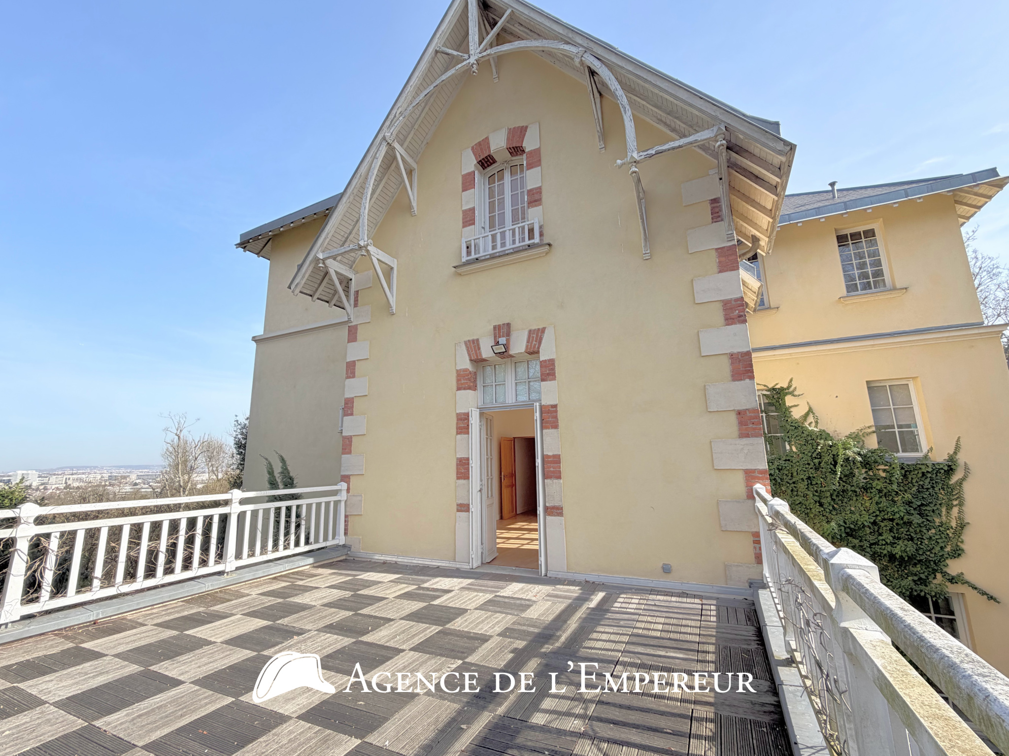 Demeure dans le Parc de la Malmaison, parcelle de 3 000 m2