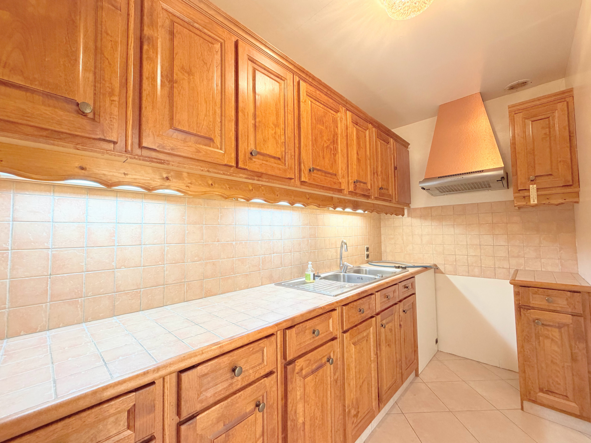 Maison limite Suresnes   Parcelle 367 m2