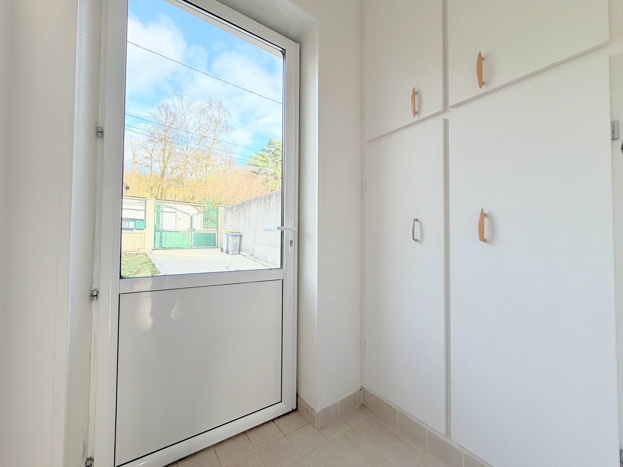 Maison limite Suresnes   Parcelle 367 m2