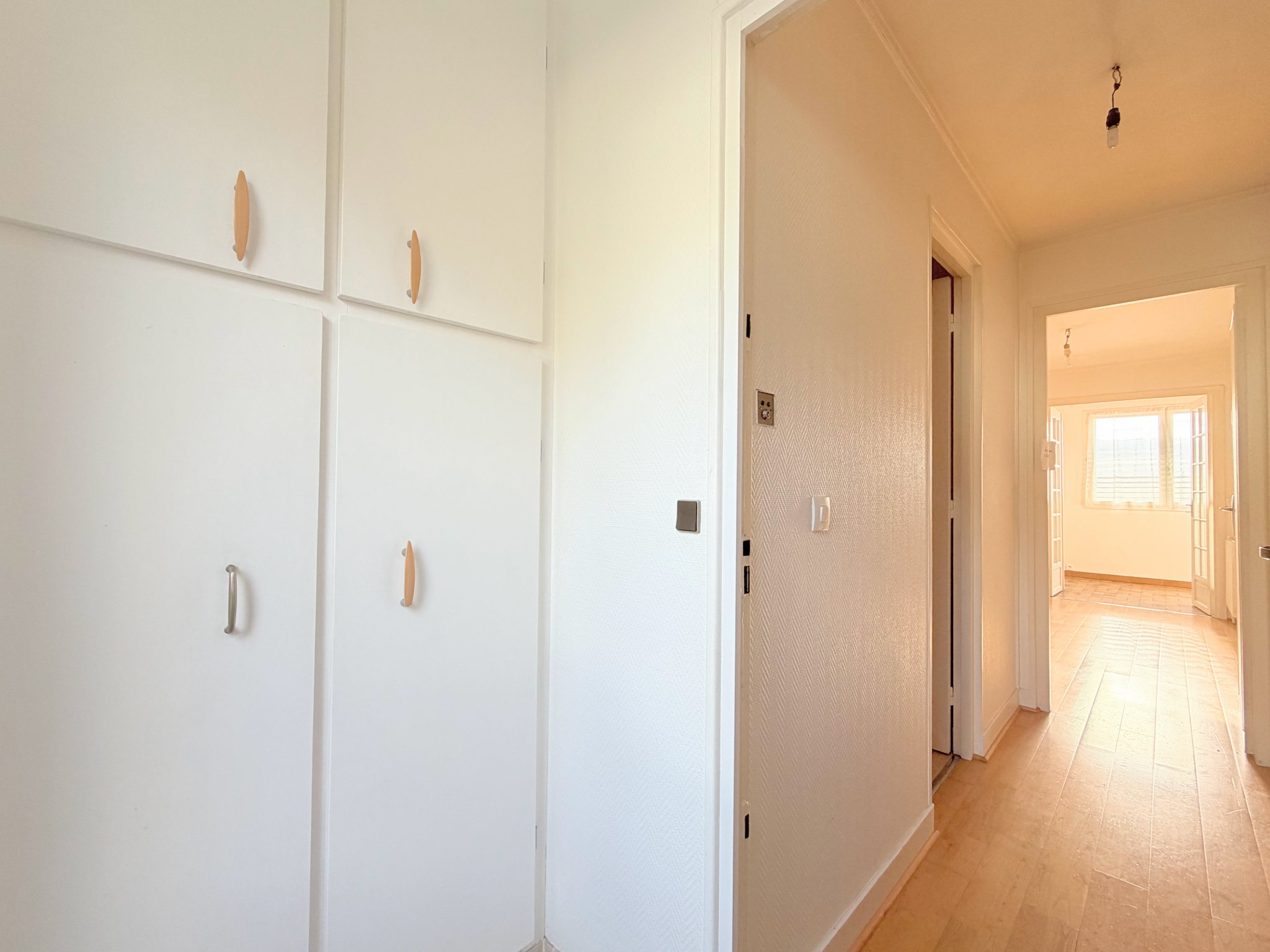 Maison limite Suresnes   Parcelle 367 m2