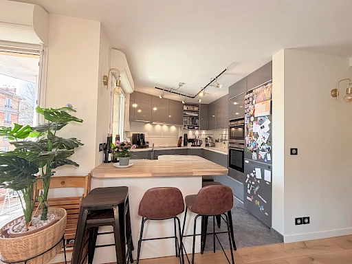 4 Pièces de 84,1 m2 - Suresnes