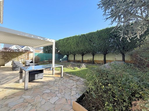 Maison Buzenval   DPE C, 4 chambres, jardin, garage et sous-sol