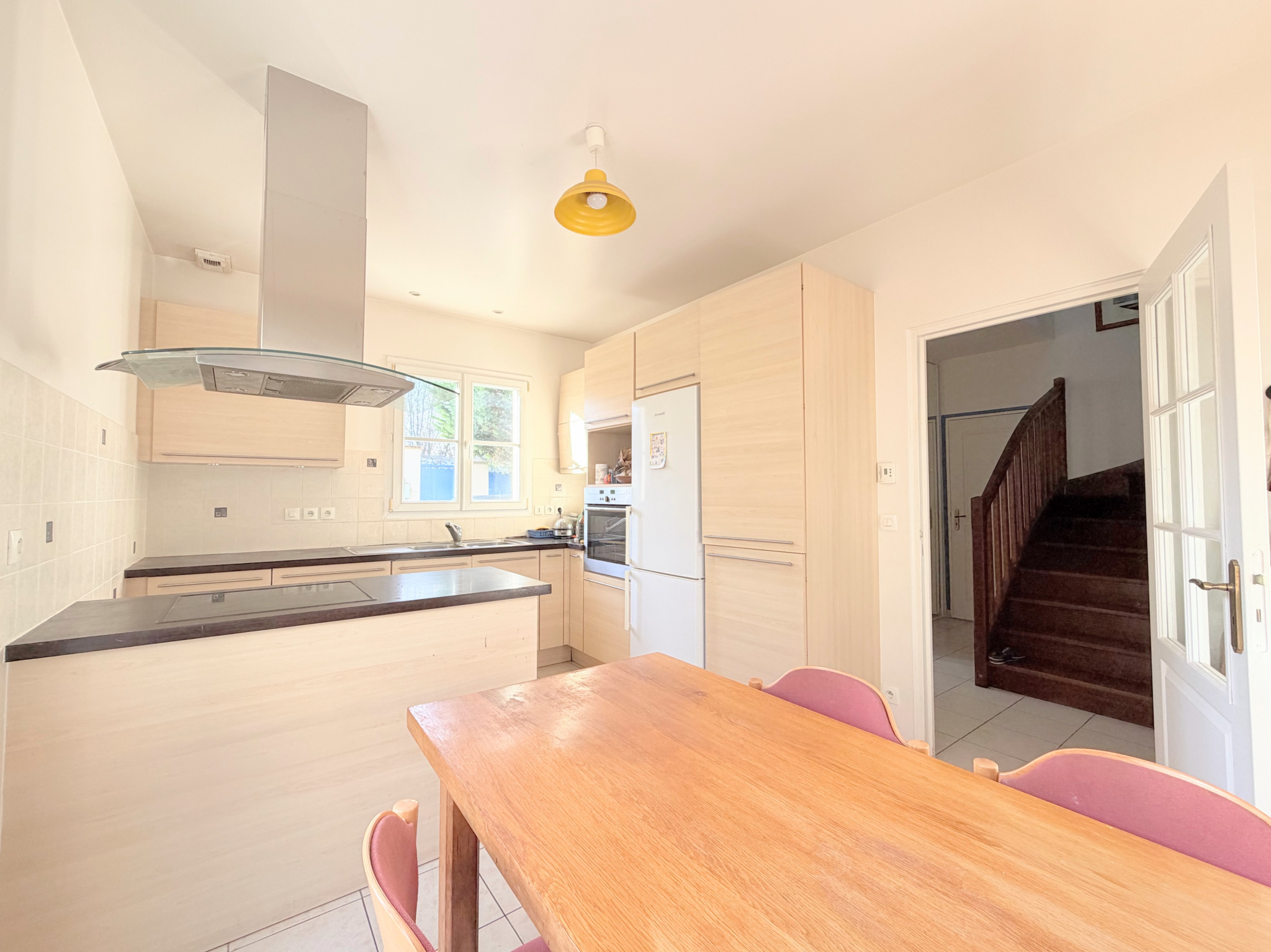 Maison Buzenval   DPE C, 4 chambres, jardin, garage et sous-sol