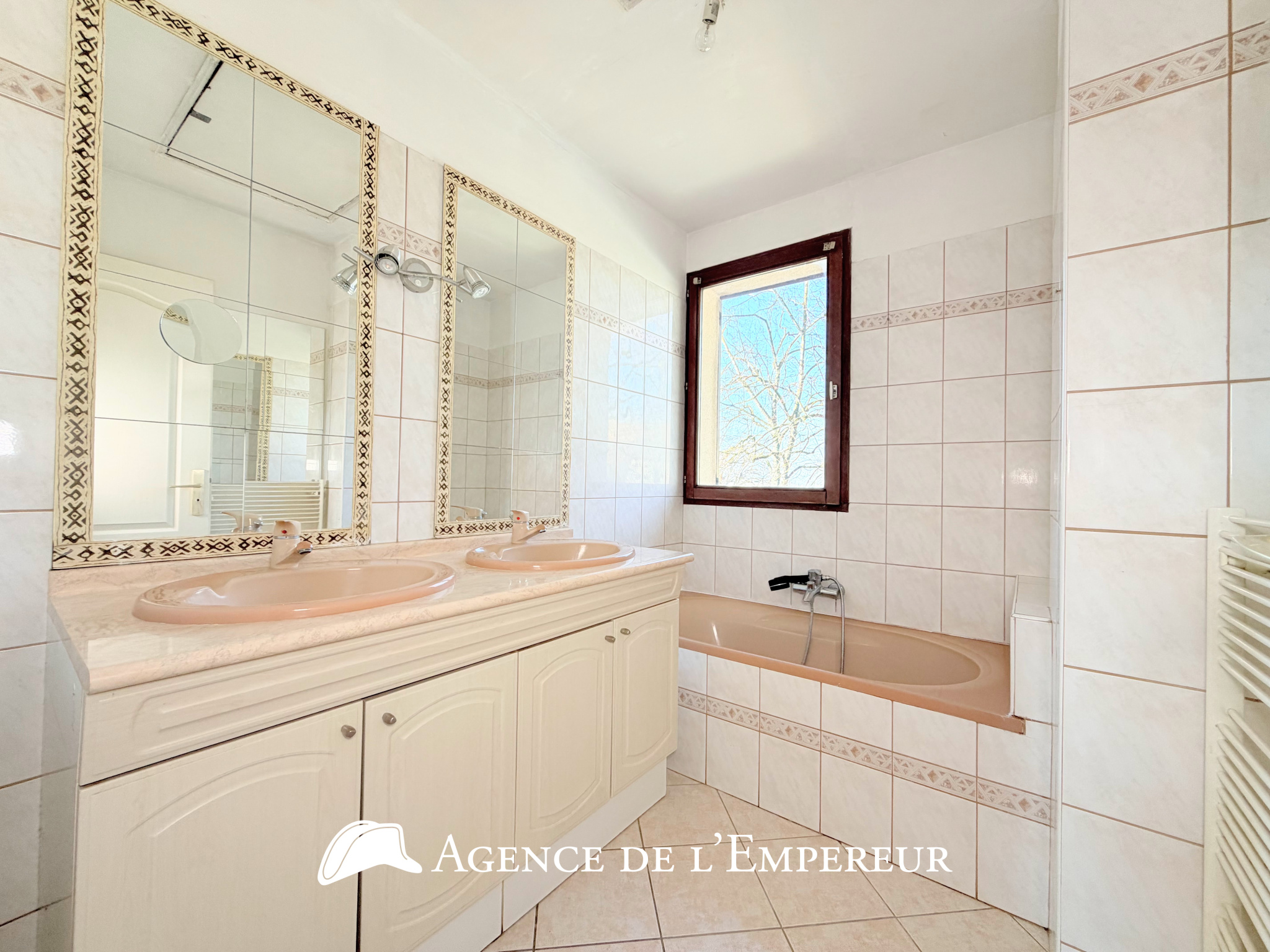 MAISON 7 PIÈCES BUZENVAL