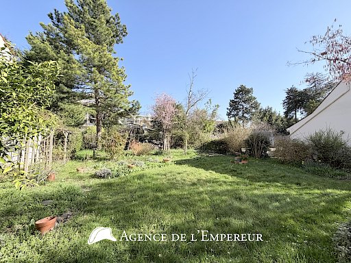 Maison 175 m2 - Parcelle 584 m2 - 6 chambres - Châtaigneraie/Richelieu - 2