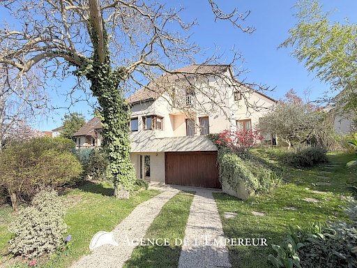 Maison 175 m2 - Parcelle 584 m2 - 6 chambres - Châtaigneraie/Richelieu - 1