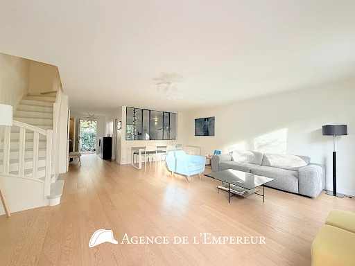 Maison de 148 m2   4 chambres - 3