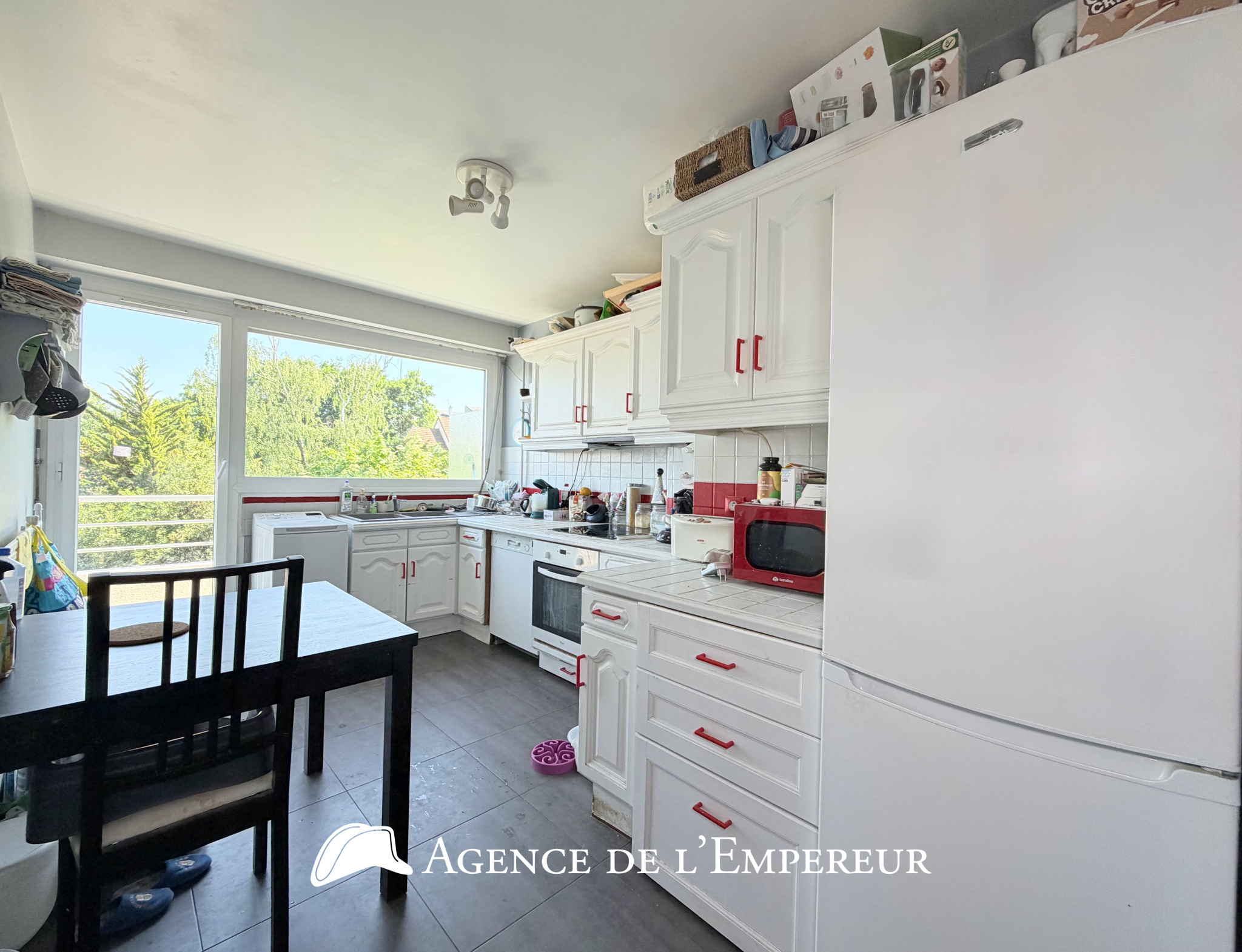 5 PIÈCES DERNIER ÉTAGE, 2 BALCONS, CAVE ET PARKING EN SS   BOIS-PRÉAU
