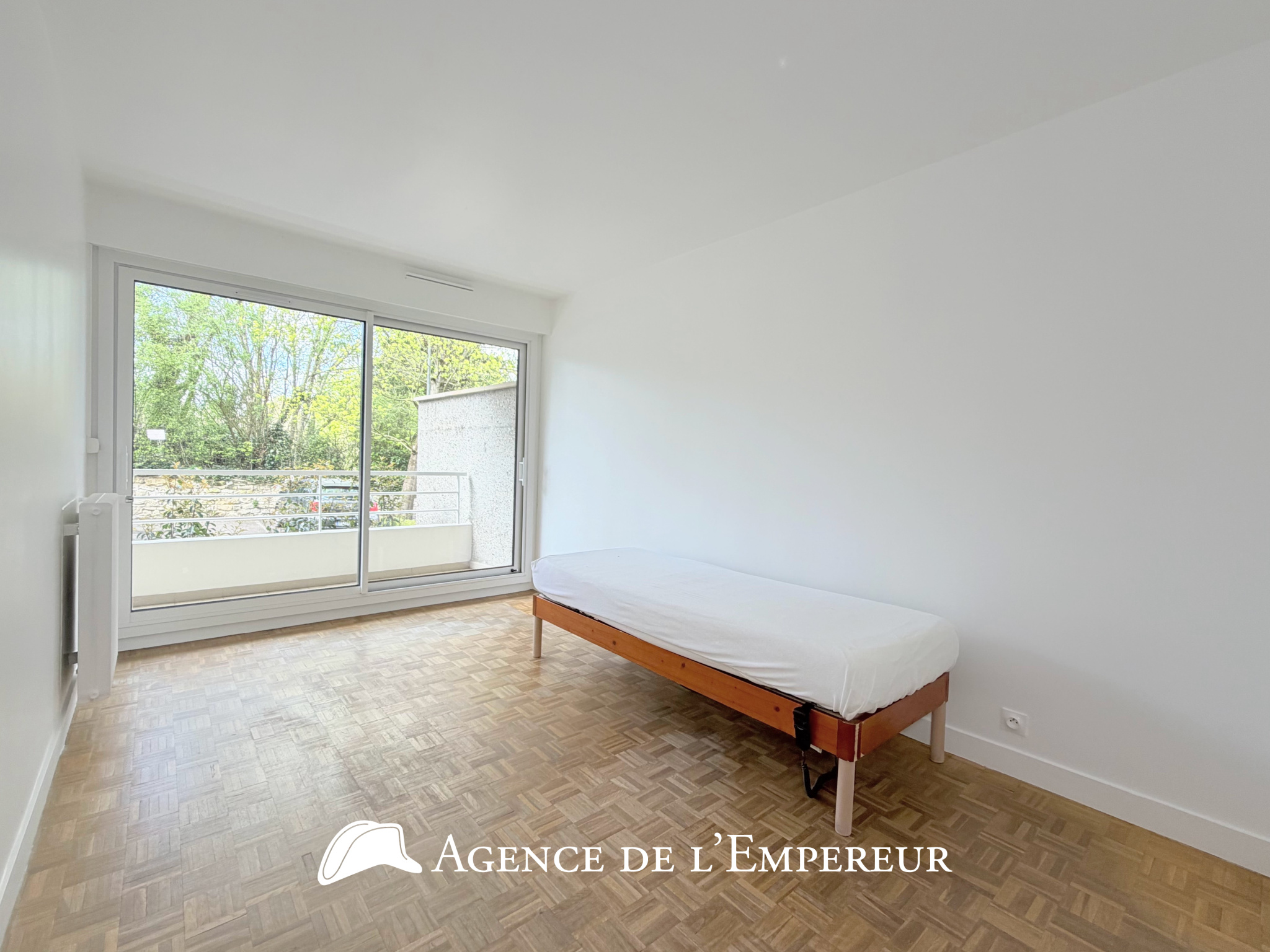 4 PIÈCES, 2 BALCONS, CAVE ET PARKING   BOIS-PRÉAU