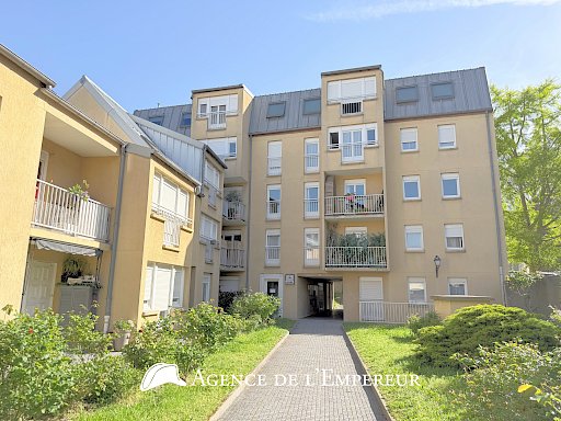 3 pièces dernier étage, cœur de ville   DPE C