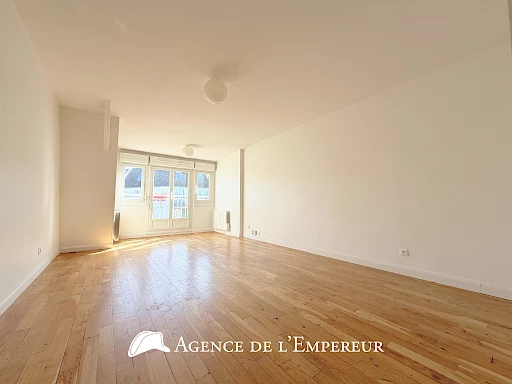 3 pièces dernier étage, cœur de ville   DPE C