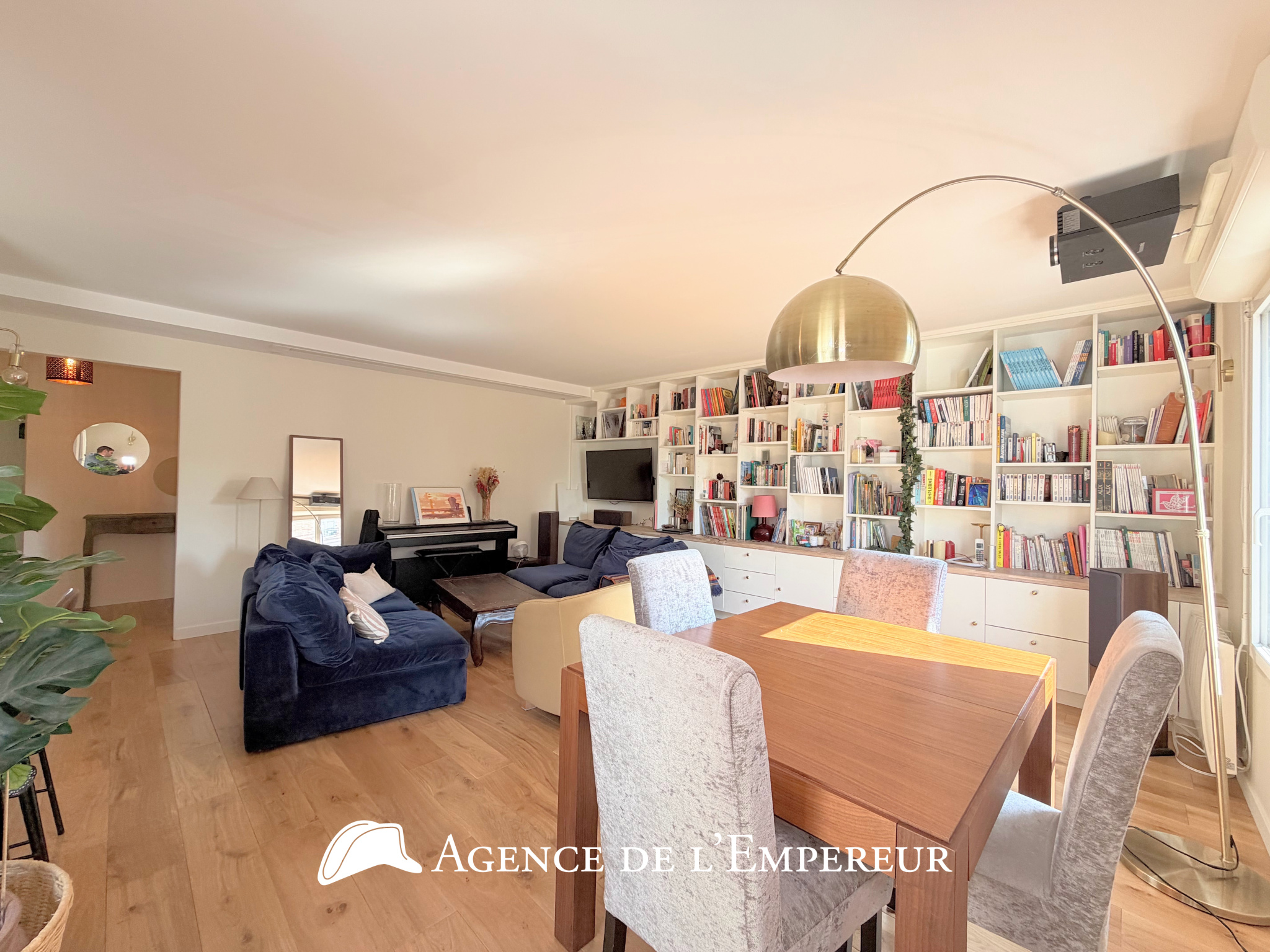 4 Pièces de 84,1 m2 - Suresnes
