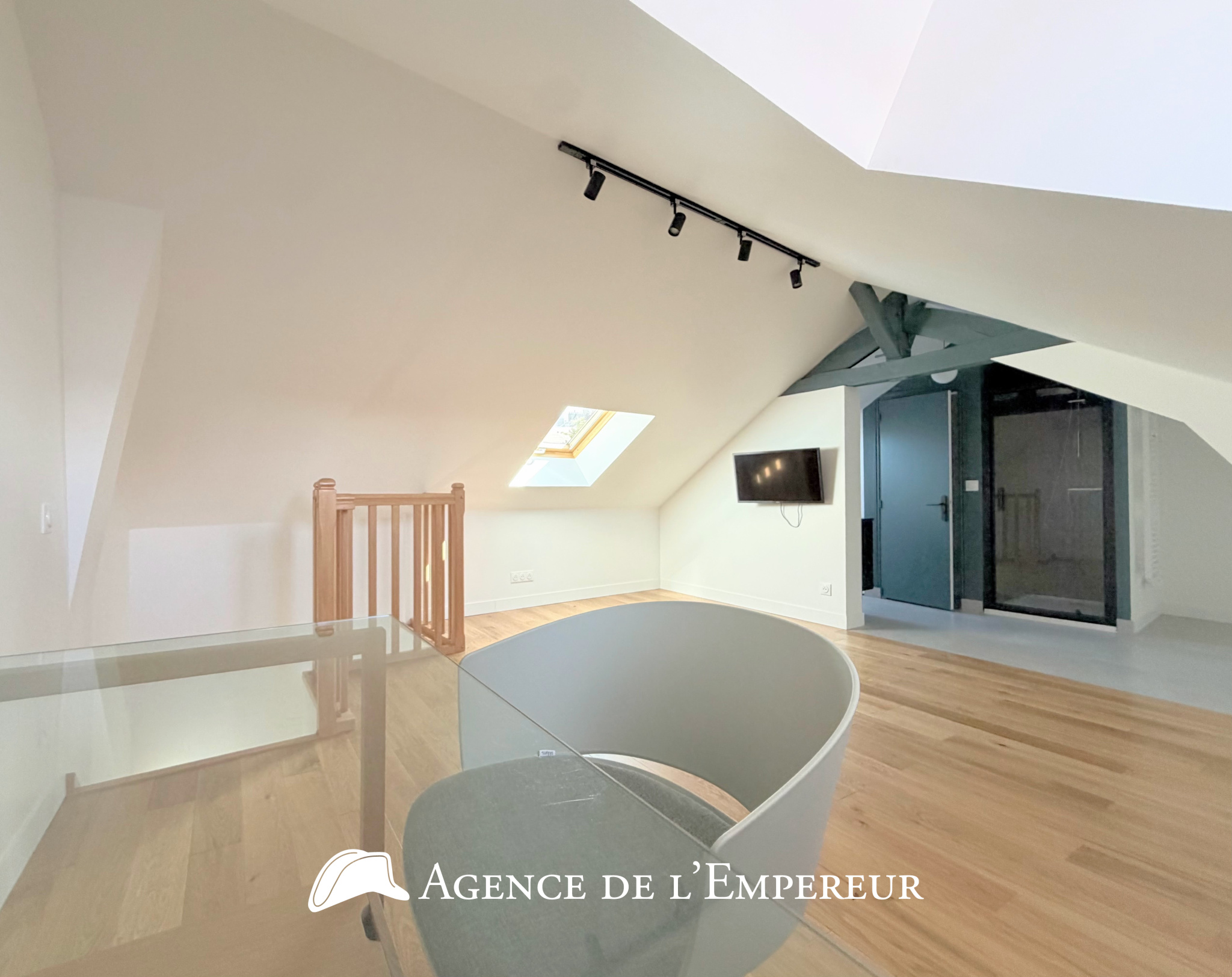 MAGNIFIQUE MAISON EN LOCATION   CŒUR DE VILLE
