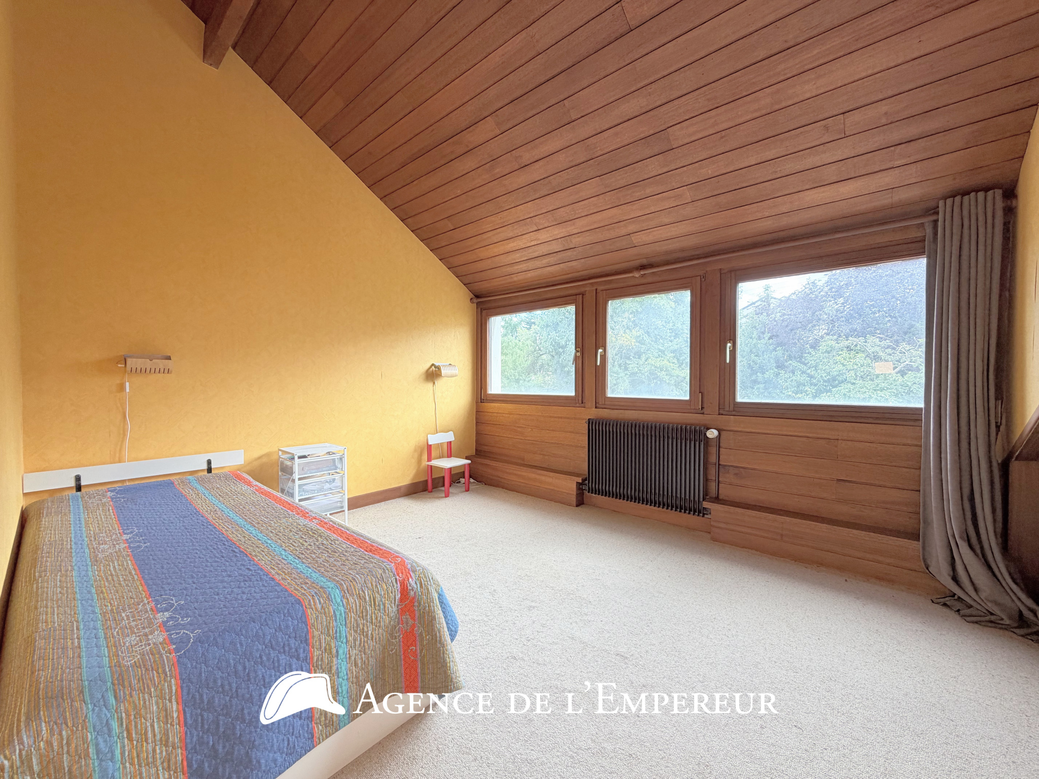 MAISON D'ARCHITECTE — 6 CHAMBRES — PARCELLE 1 190 m2