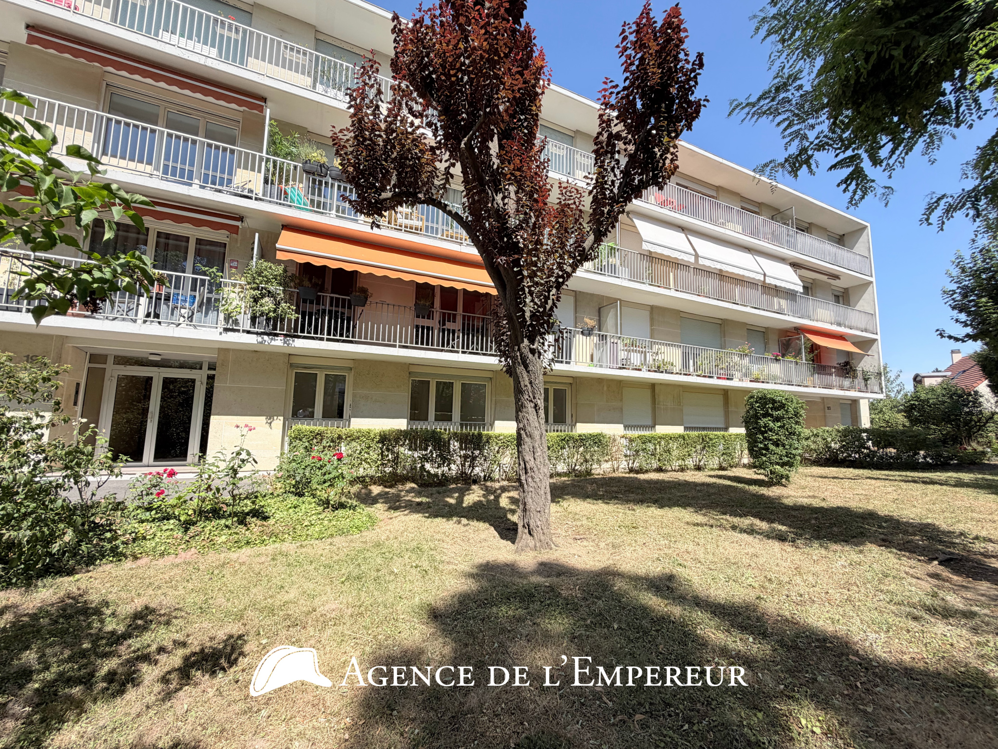 Appartement traversant 5 pièces - Rueil Buzenval