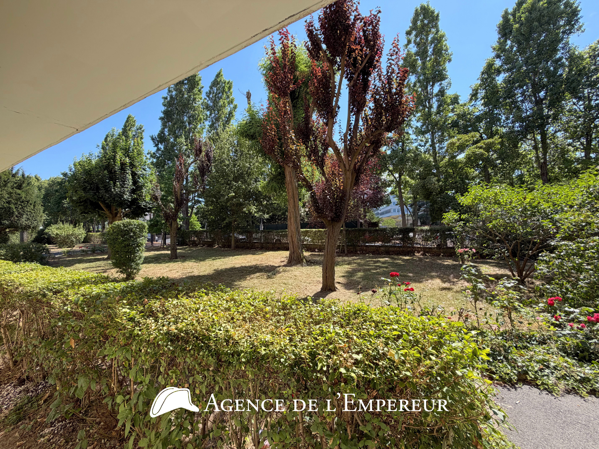 Appartement traversant 5 pièces - Rueil Buzenval