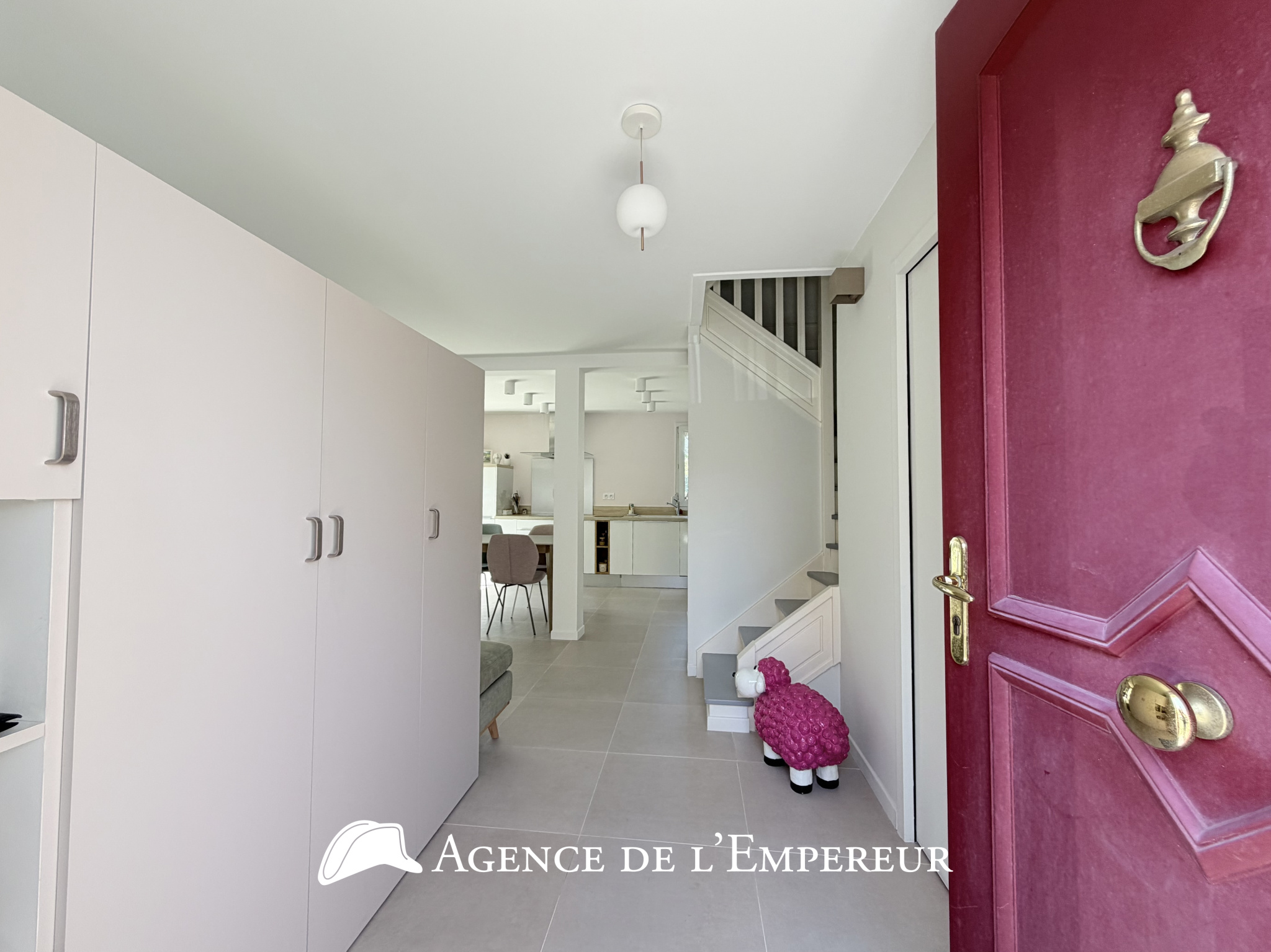 MAISON 4 CHAMBRES NANTERRE, PROCHE RUEIL