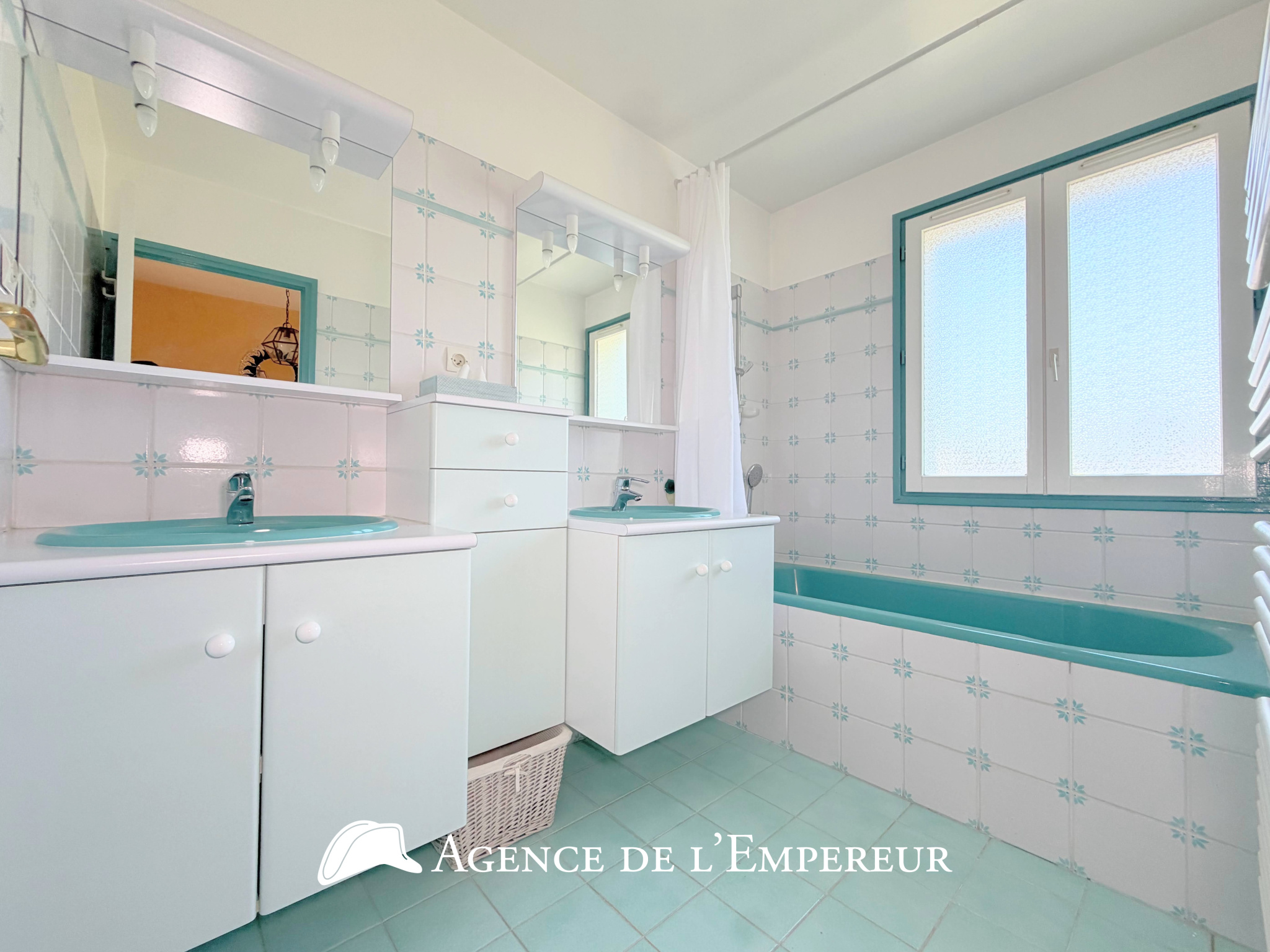 Maison 5 chambres, grand jardin, Saint-Cucufa.