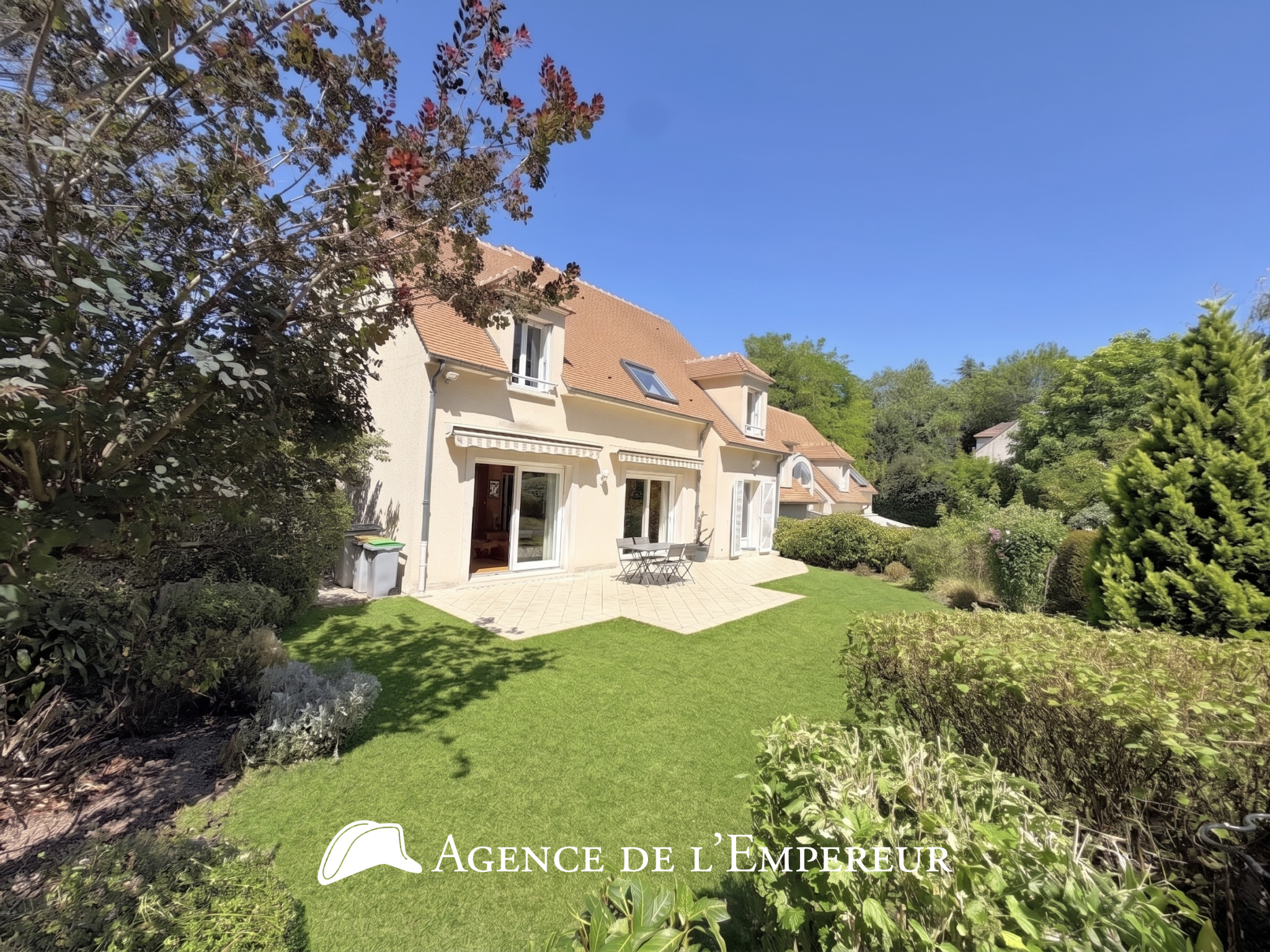 Maison 5 chambres, grand jardin, Saint-Cucufa.