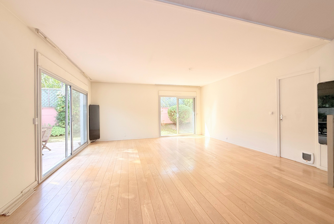 photo_00b521cbe288a5b73ea43ce324f3542e