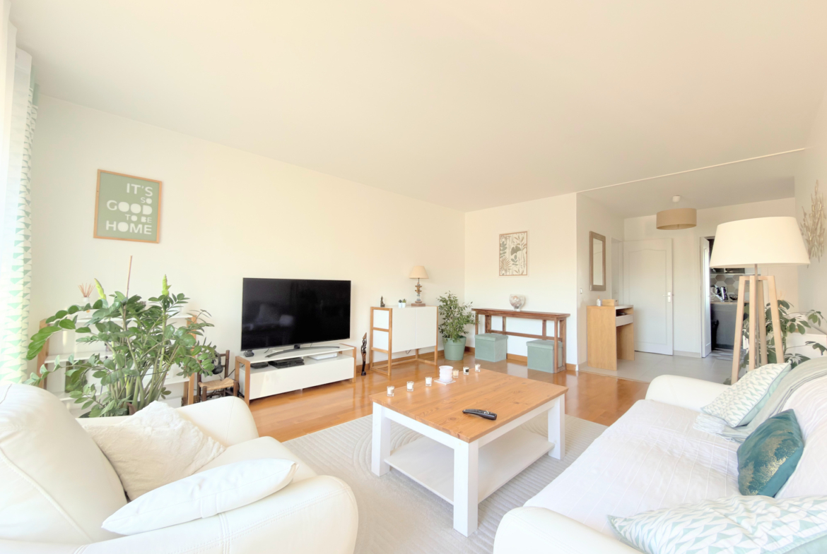 photo_00e312cbf3cd333a0c052663731a7a00