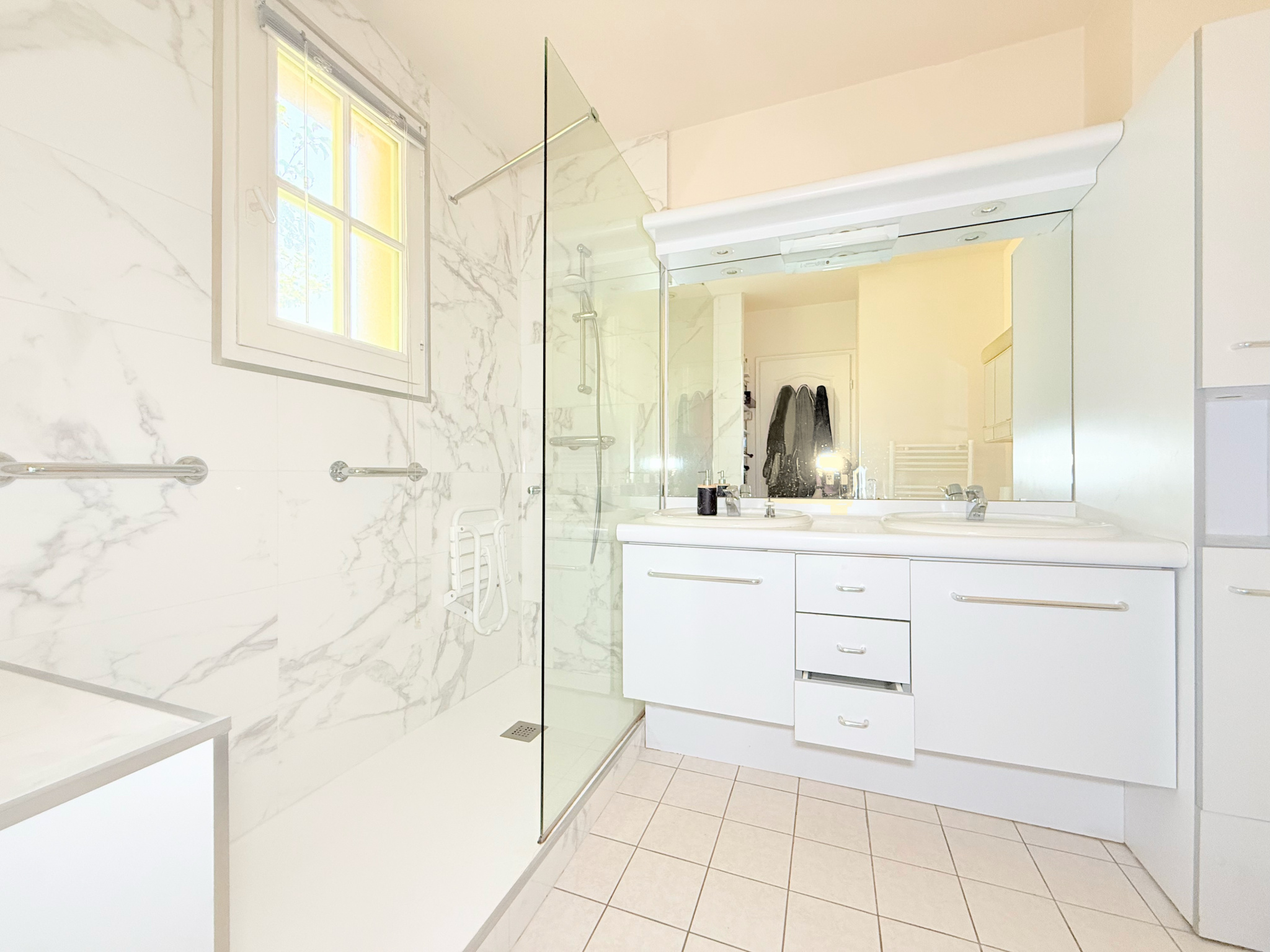 photo_10a08080542ec4ec534882dce7cc11bc