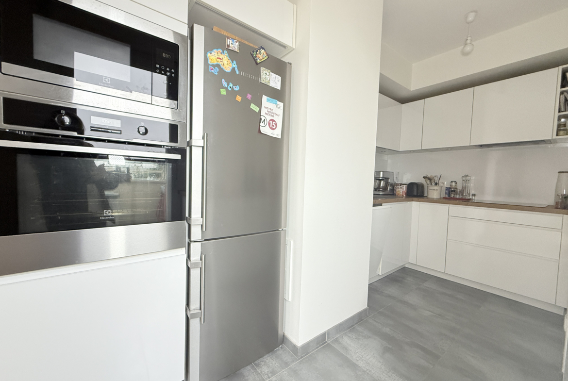 photo_392c876865a246952aedc47e42158444