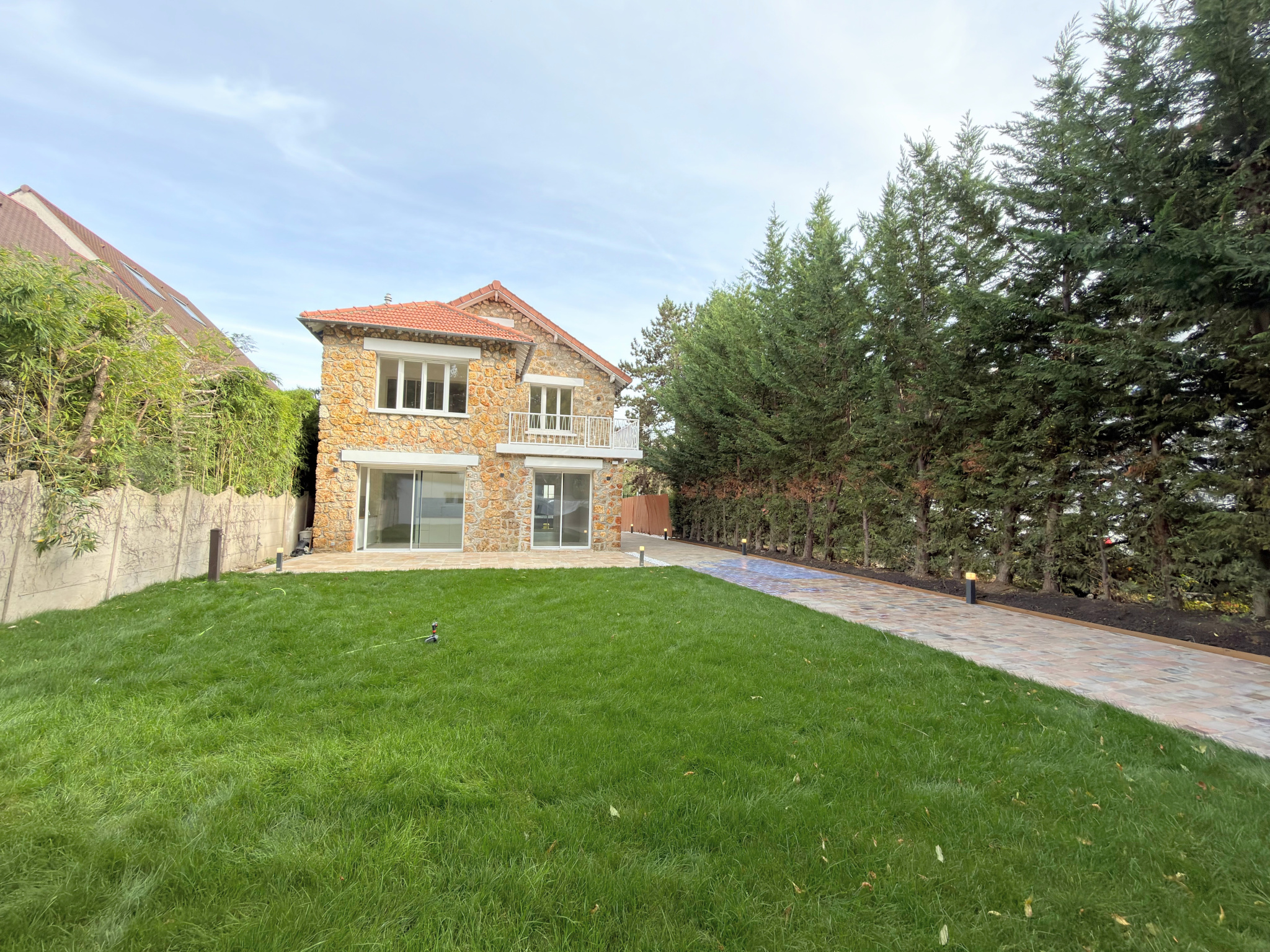 photo_405785b7ae58eb568bd83c1c13d2ba56