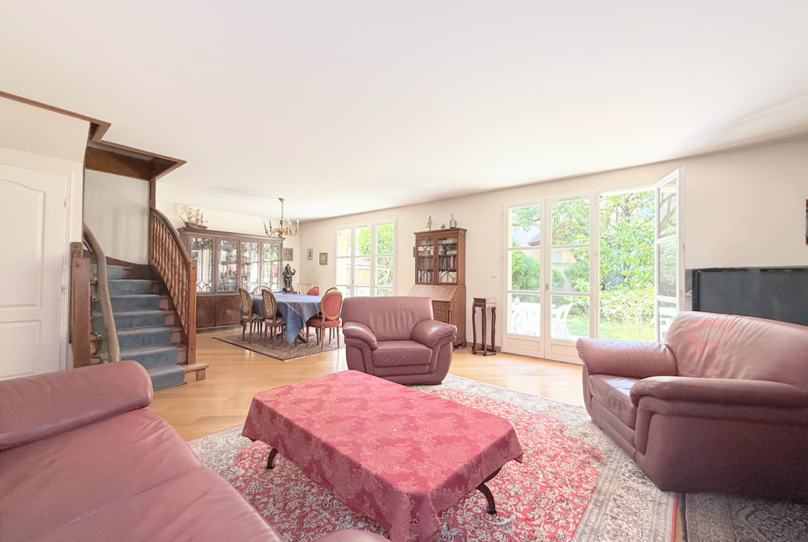 photo_715b53fcbd27565a0e7db7cd77d9bd4a