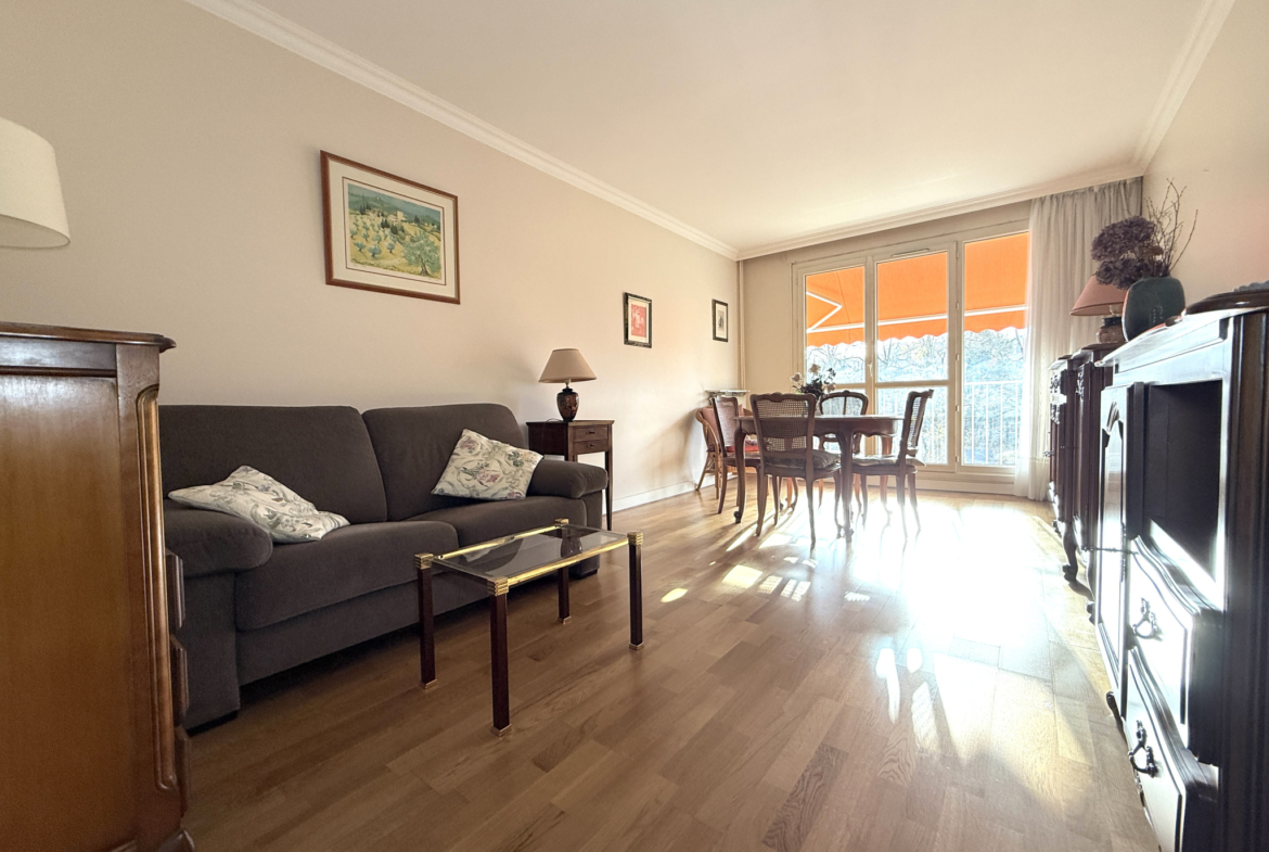 photo_755f2e1e541ec6653b9e5b3e5cc47027