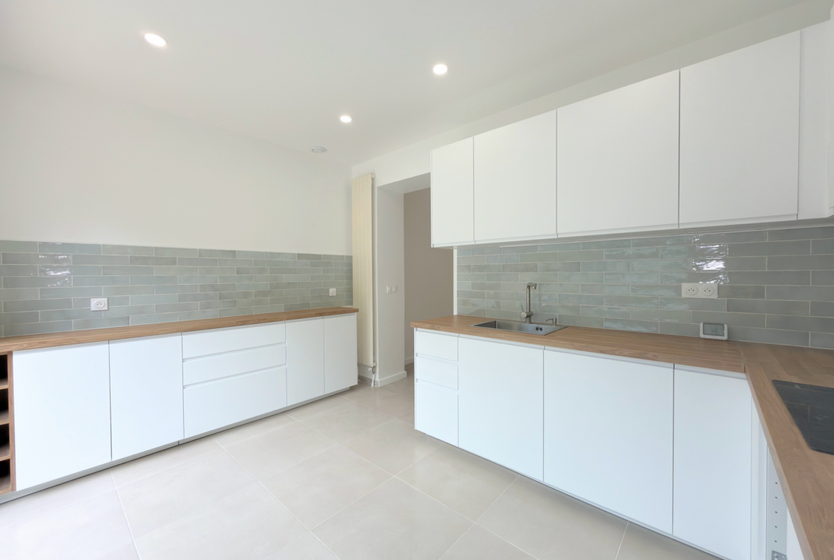 photo_96291057379ddd563464ba60b3f6644e