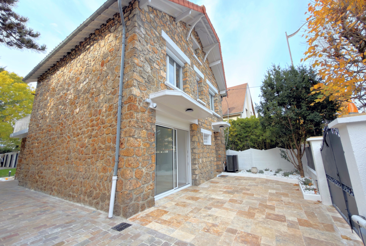 photo_d84327ab687cb15cfd5737207d1ce4d9